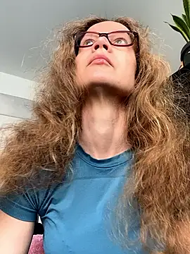 AnnikaRose online show from 04.16.26