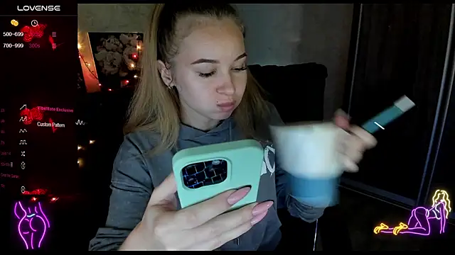  NigoNika online show from 10.31.25