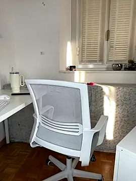 giuli zerozero online show from 10.02.25