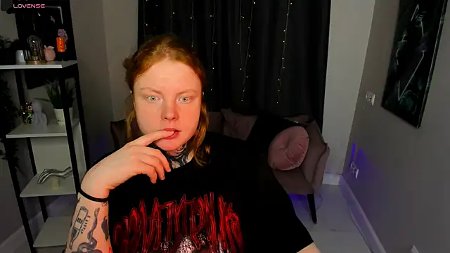 Cassie xKiss online show from 11.15.25