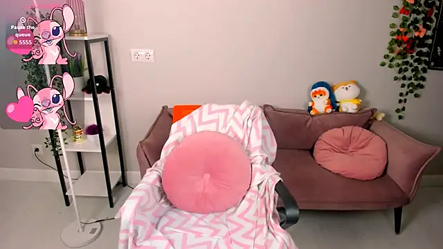 Cassie xKiss online show from 02.28.26