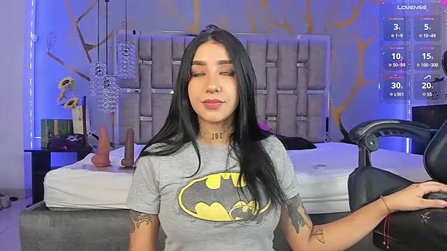 Leiaa  online show from 01.13.25