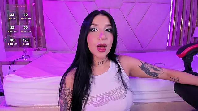 Leiaa  online show from 11.07.25