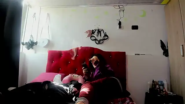 Sweet-Suck69 online show from 01.04.25