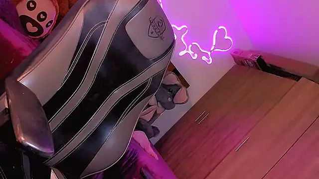 Snapshot of Vianca_Chanel chatting on 12.18.24 Vianca Chanel online show from 12.18.24