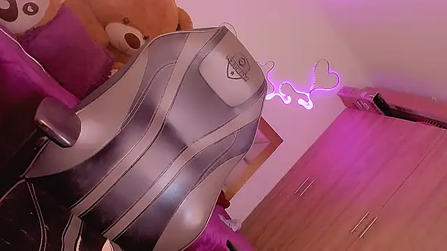 Snapshot of Vianca_Chanel chatting on 12.24.24 Vianca Chanel online show from 12.24.24