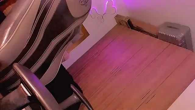 Snapshot of Vianca_Chanel chatting on 12.31.24 Vianca Chanel online show from 12.31.24