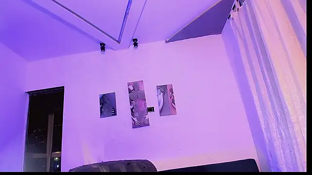 Snapshot of Vianca_Chanel chatting on 09.24.25 Vianca Chanel online show from 09.24.25