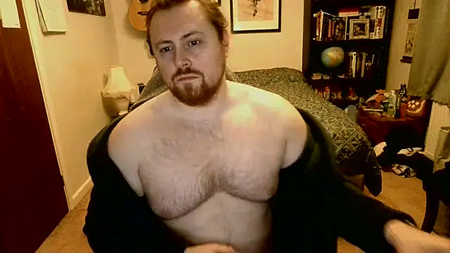 Snapshot of Hairy_Guy30 chatting on 03.20.25 Hairy Guy30 online show from 03.20.25
