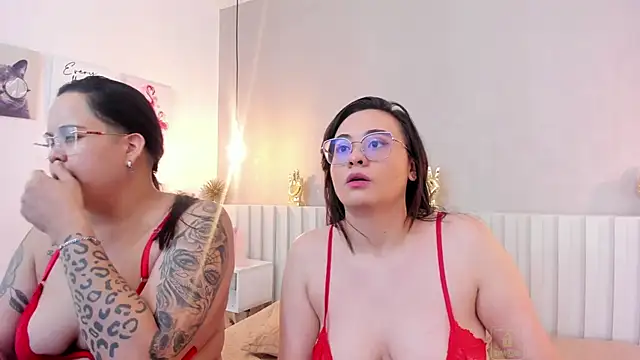 naughtylesbians   online show from 02.28.25