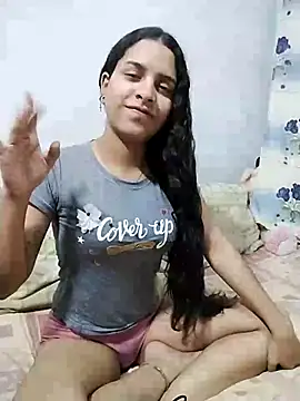 Snapshot of Anthonella_karol1 chatting on 12.02.24 Anthonella karol1 online show from 12.02.24