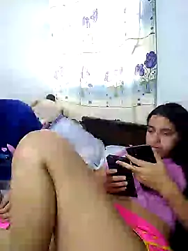 Snapshot of Anthonella_karol1 chatting on 12.22.24 Anthonella karol1 online show from 12.22.24