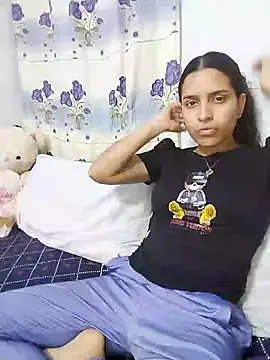 Snapshot of Anthonella_karol1 chatting on 12.27.24 Anthonella karol1 online show from 12.27.24