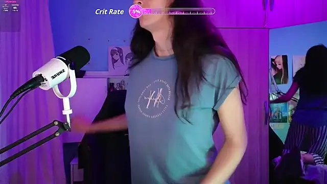 Snapshot of MemiKouki chatting on 11.11.25 MemiKouki online show from 11.11.25