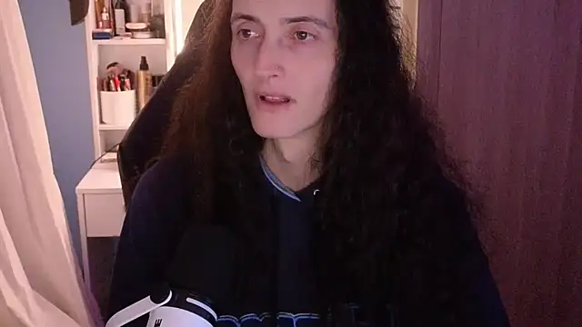 Snapshot of MemiKouki chatting on 02.24.26 MemiKouki online show from 02.24.26