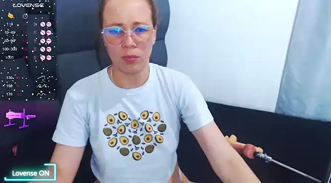 SharonR1 online show from 03.03.25