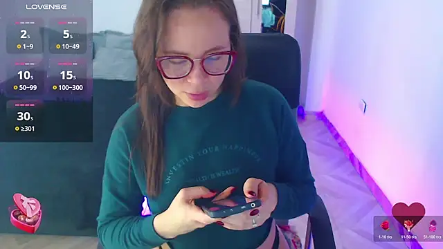 SharonR1 online show from 06.10.26