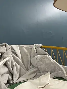 Lami Mi online show from 11.02.25