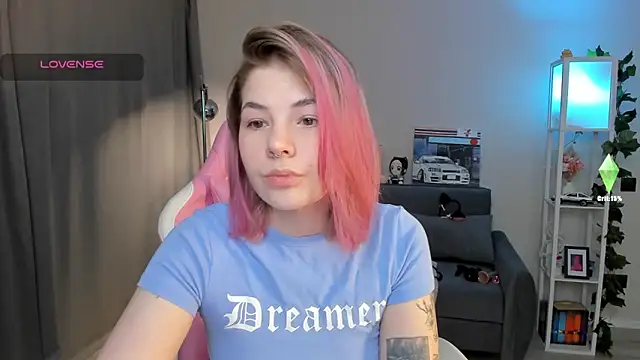 AnnaTrueno online show from 03.15.25