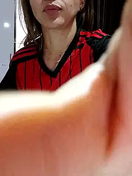 Snapshot of melissa_35_ chatting on 11.06.25 melissa 35 online show from 11.06.25