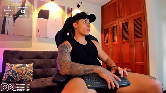  joansoto online show from 11.26.25