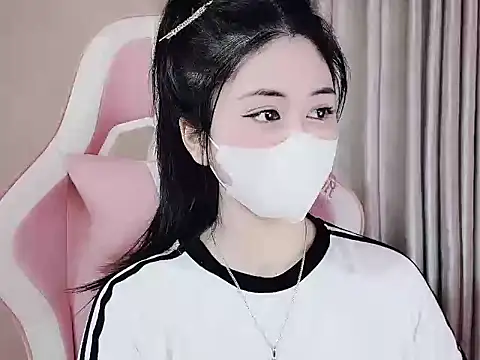 Snapshot of _Lygn__ chatting on 01.16.25 Lygn online show from 01.16.25