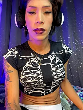 Snapshot of Alexa_Chanell_Oficial chatting on 09.24.25 Alexa Chanell Oficial online show from 09.24.25