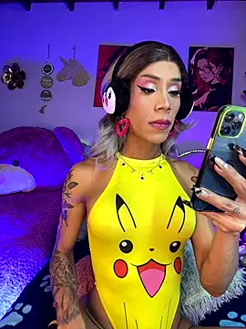 Snapshot of Alexa_Chanell_Oficial chatting on 11.06.25 Alexa Chanell Oficial online show from 11.06.25