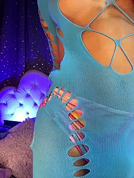 Snapshot of Alexa_Chanell_Oficial chatting on 11.13.25 Alexa Chanell Oficial online show from 11.13.25