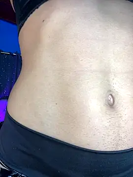 Snapshot of Alexa_Chanell_Oficial chatting on 11.18.25 Alexa Chanell Oficial online show from 11.18.25