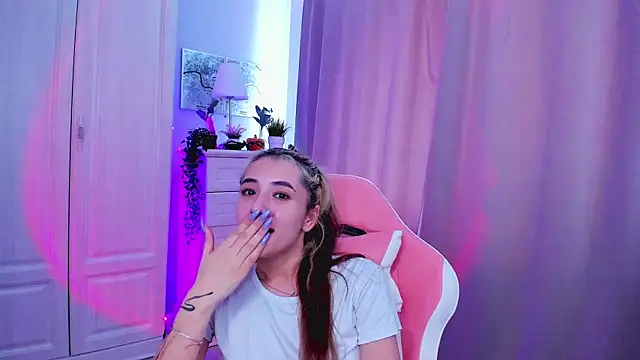 DarlaLike online show from 02.22.25