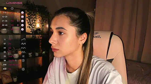 DarlaLike online show from 11.19.25