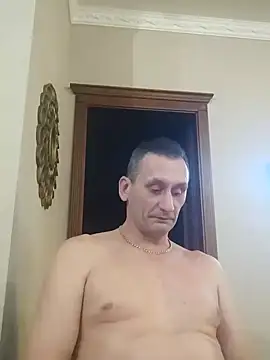 Snapshot of Viause_Kentauelle chatting on 12.17.24 Viause Kentauelle online show from 12.17.24