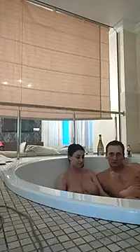 Snapshot of Viause_Kentauelle chatting on 03.19.25 Viause Kentauelle online show from 03.19.25