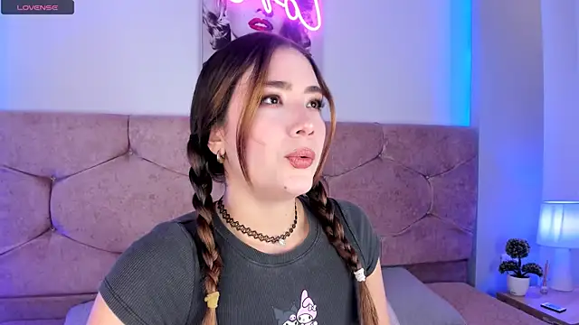 lunar leen online show from 02.01.25