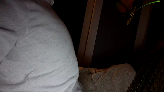 donhulio482 online show from 02.18.25