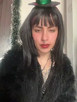 Snapshot of _Artemisa_X chatting on 12.24.24  Artemisa X online show from 12.24.24