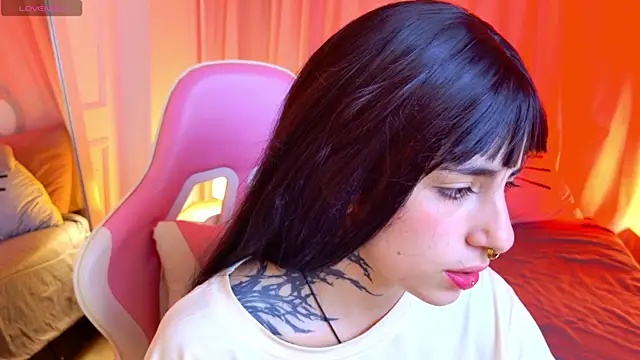 Snapshot of _Artemisa_X chatting on 09.26.25  Artemisa X online show from 09.26.25