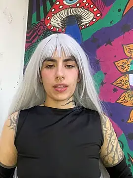 Snapshot of _Artemisa_X chatting on 10.19.25  Artemisa X online show from 10.19.25