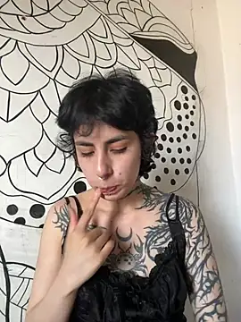 Snapshot of _Artemisa_X chatting on 06.19.26 Artemisa X online show from 06.19.26