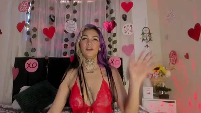 Snapshot of party-naugthysex chatting on 02.16.25 party-naugthysex online show from 02.16.25