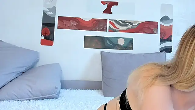 MiaThaine online show from 07.05.26