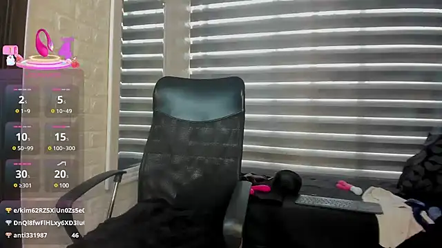 charlotte  G online show from 03.20.25