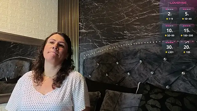charlotte  G online show from 05.24.26