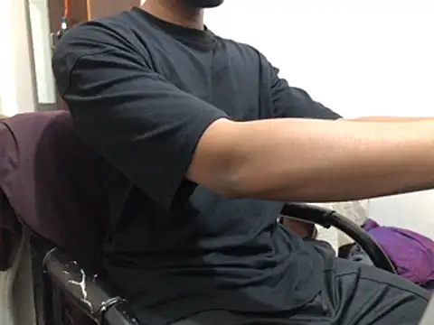 Zeuhorny online show from 03.06.26