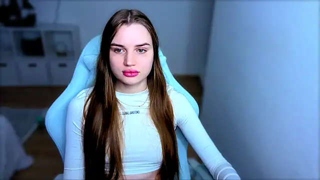 StellaLawless online show from 11.19.25