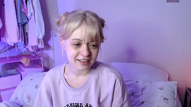 KatieMelone online show from 02.13.26