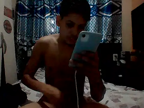 Snapshot of matheuszk_007 chatting on 02.19.25 matheuszk 007 online show from 02.19.25