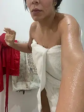 valecruz903 online show from 02.22.25