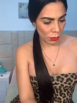 valecruz903 online show from 10.14.25